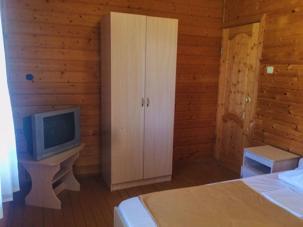 Hotel Kistrik Gudauta Eksteriør billede